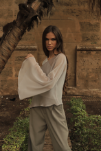Cargar imagen en el visor de la galería, Blusa Sofía plata